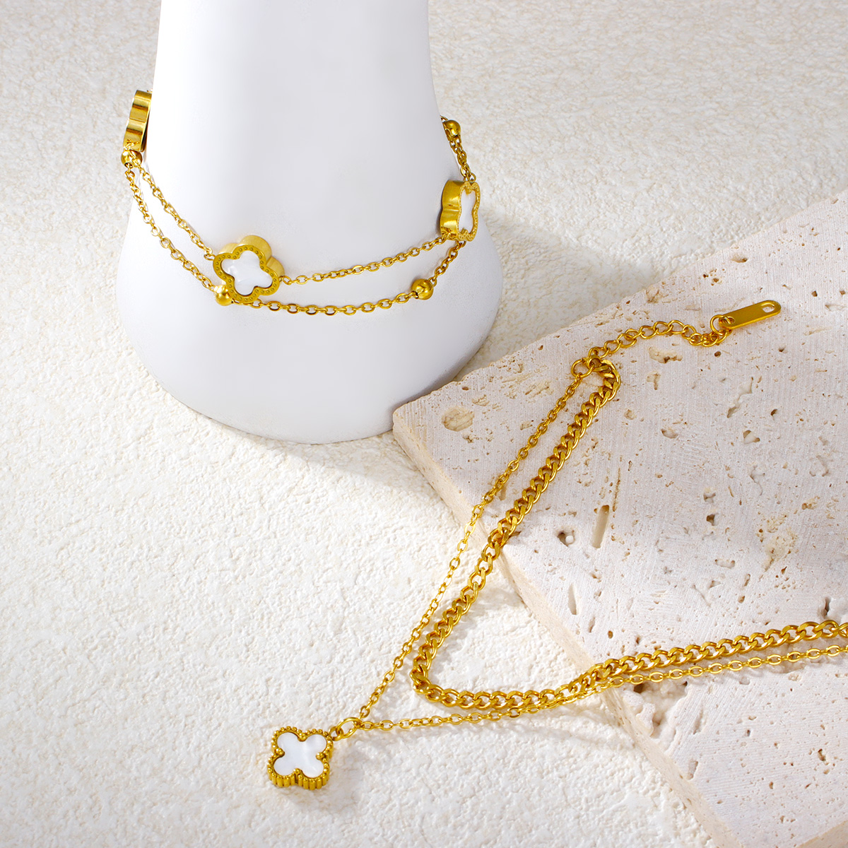 不锈钢女士镶钻蝴蝶花四叶草图案手链