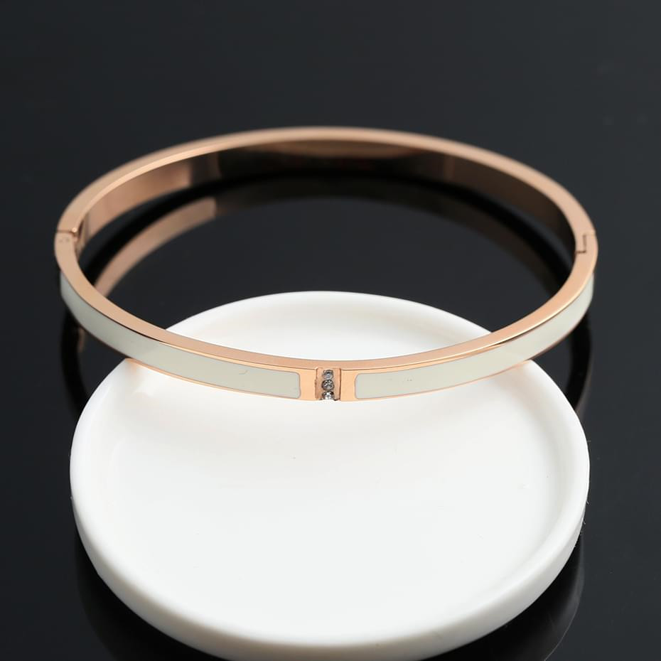 简约镶钻滴胶钛钢手镯 简约镶钻滴胶钛钢手镯