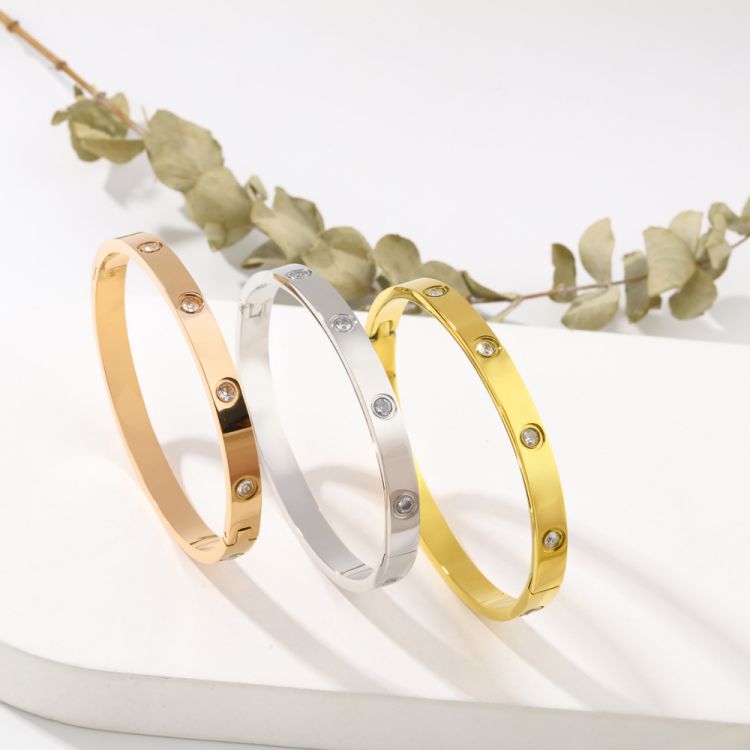 加工定制不锈钢镶钻卡扣手镯镀14K金