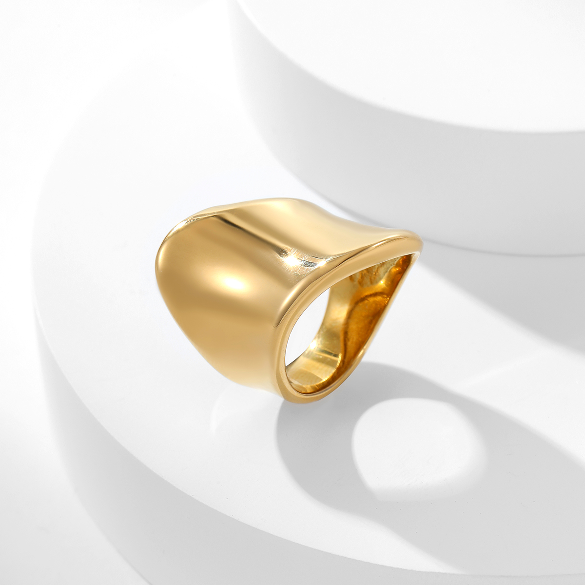 亮面戒指简约不规则闭合光滑设计