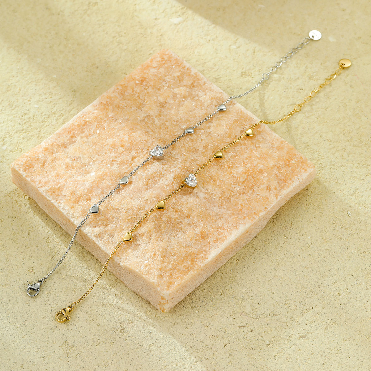 女式心形透明锆石串珠手链