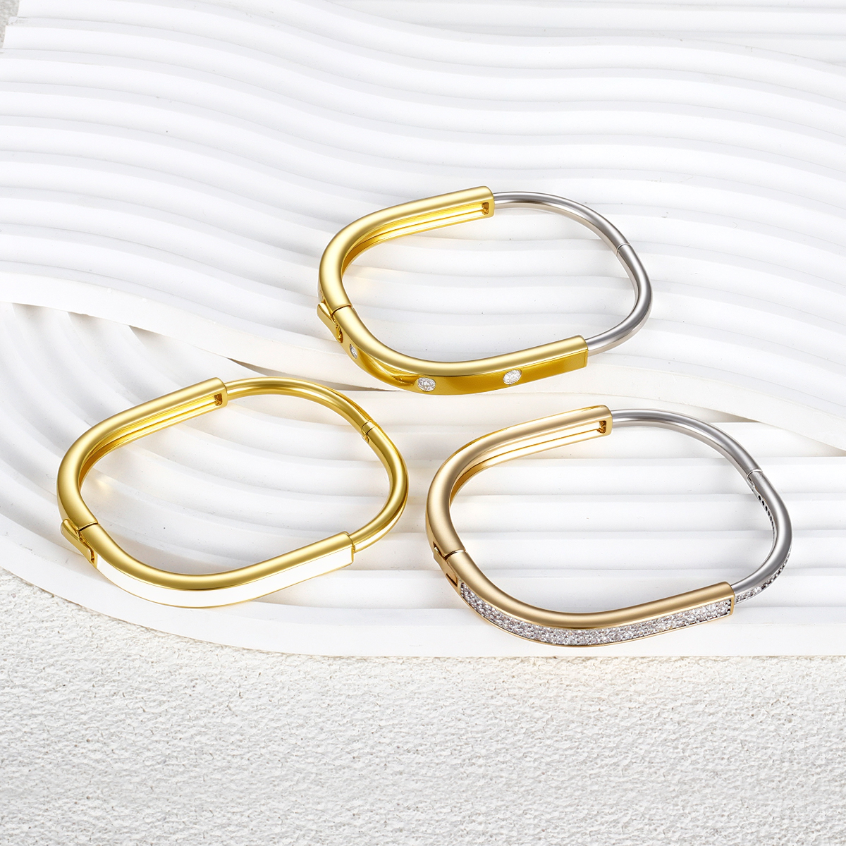 不锈钢密镶锆石开口袖口手镯女款